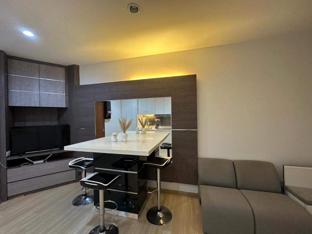 Luxury 118 Island Plaza Tanjung Tokong